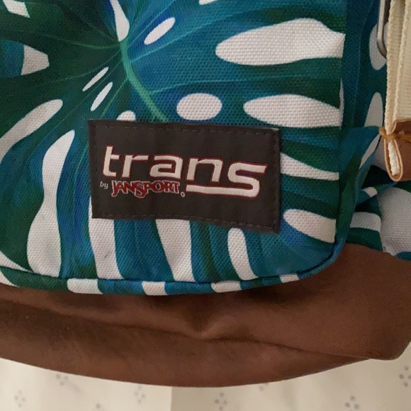 Backpack - Picture 2 of 4